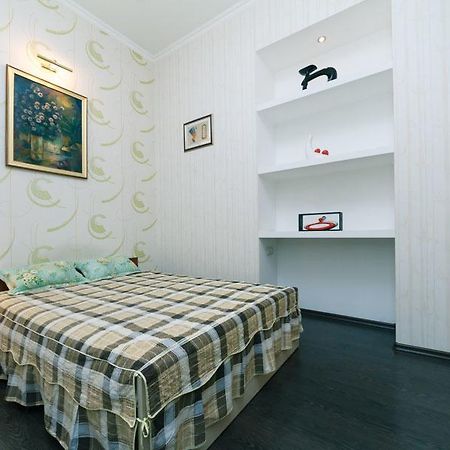 Двухкомнатная Студио На Саксаганского Kiew Exterior foto